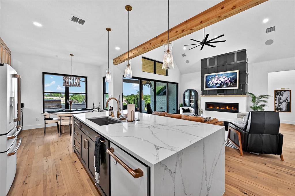 2028 Fox Bend Trace, Gunter, TX 75058