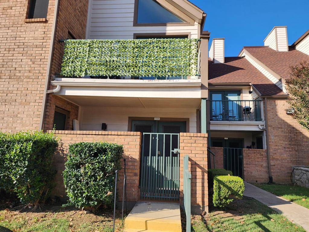 2300 Balsam Drive #G105, Arlington, TX 76006