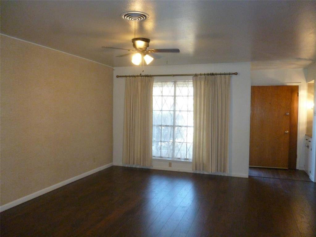 1121 Patricia Drive, Sherman, TX 75090