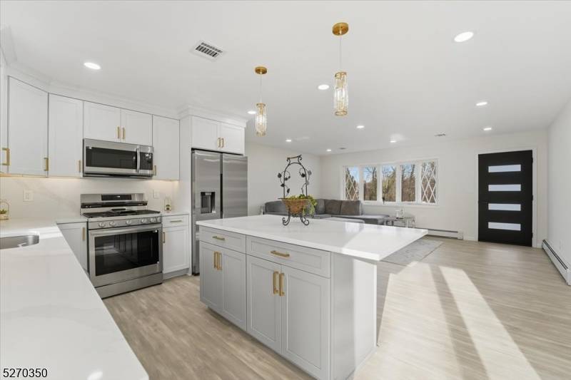 41 High St, Nutley Twp., NJ 07110