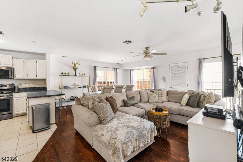 84 Union St #C3, Newark City, NJ 07105