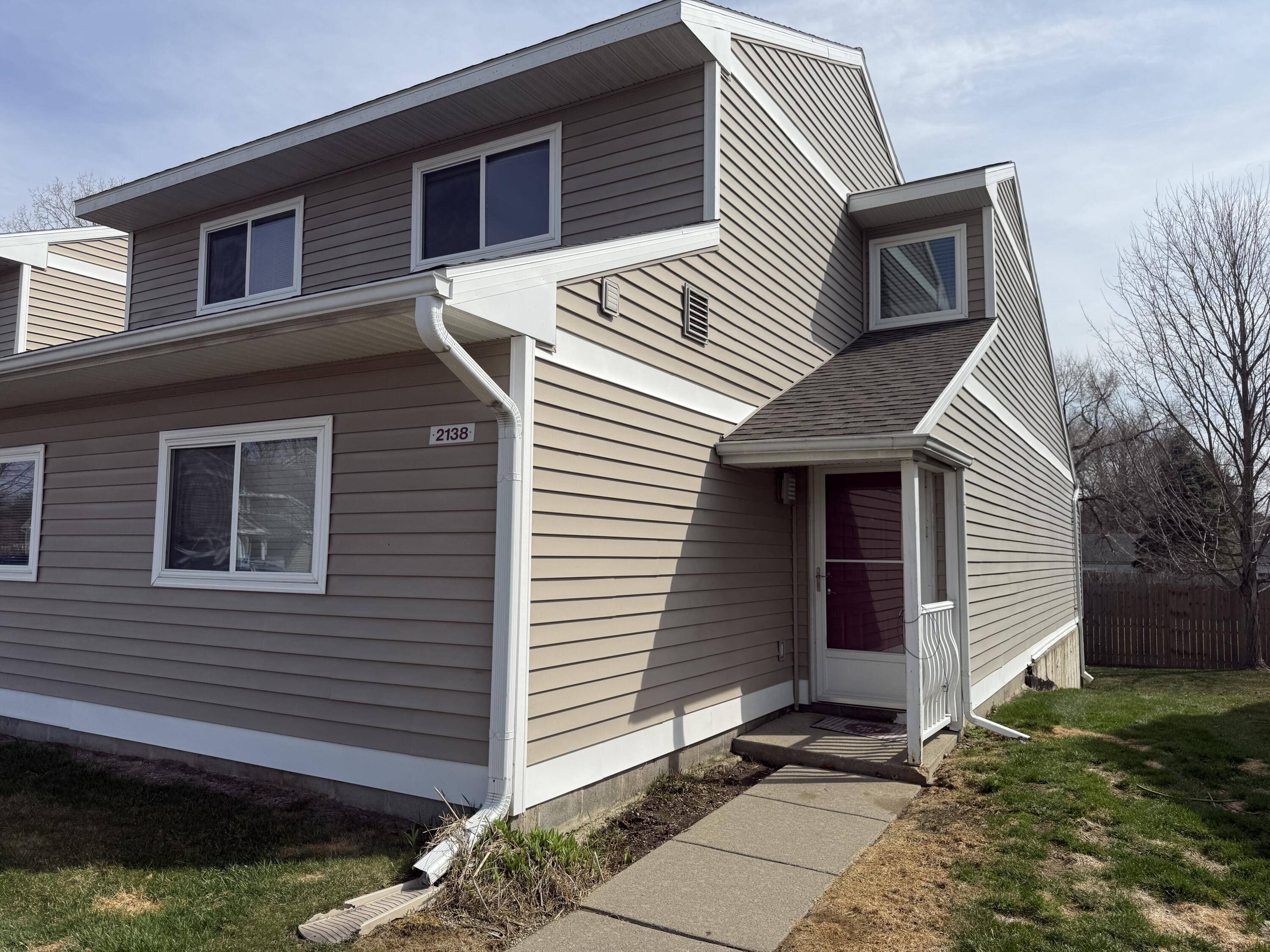 2138 Stone School CIR, Ann Arbor, MI 48108