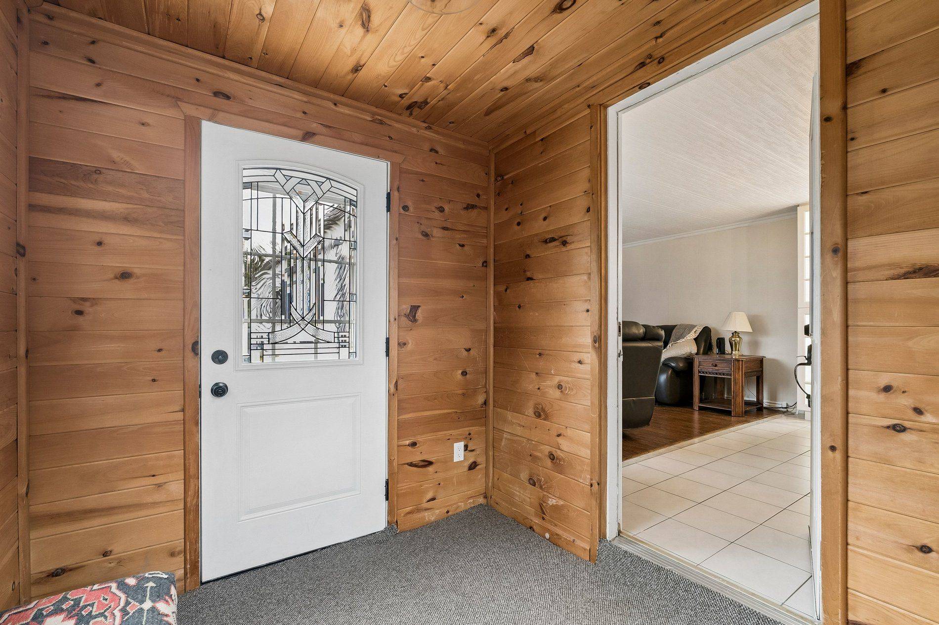 10 Pinecrest CIR, Innisfil, ON L0L 1L0