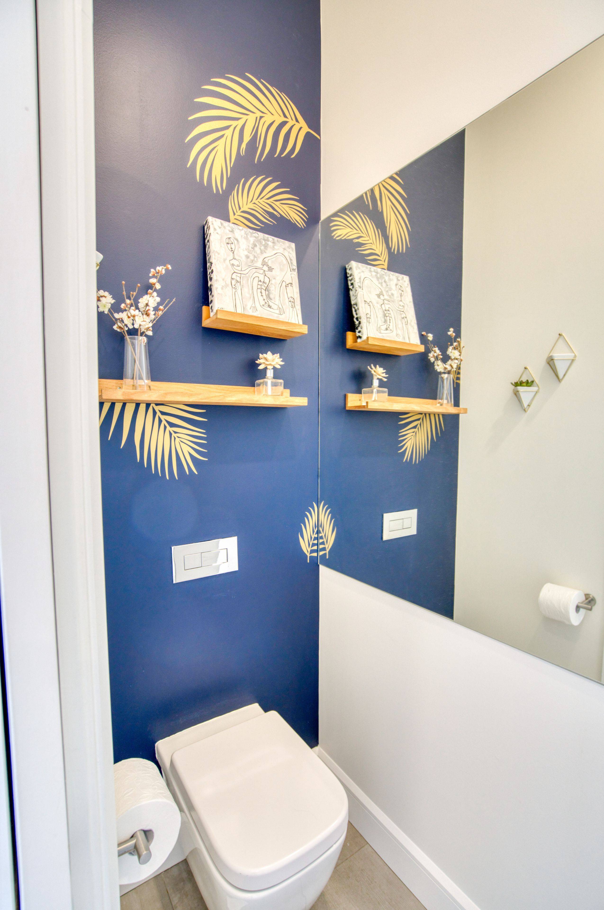 103A Stirling AVE, West Centre Town, ON K1Y 1P9