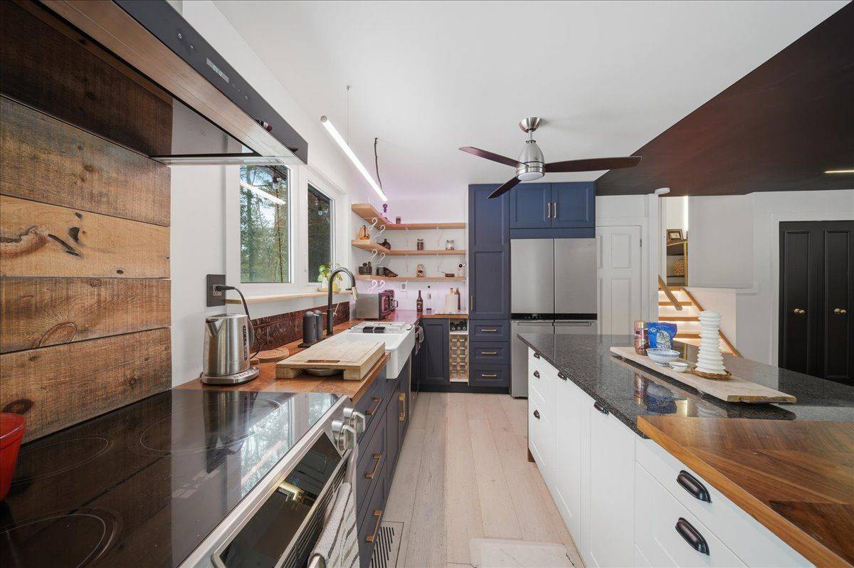 1460 Peterson RD, Bracebridge, ON P1L 1X1