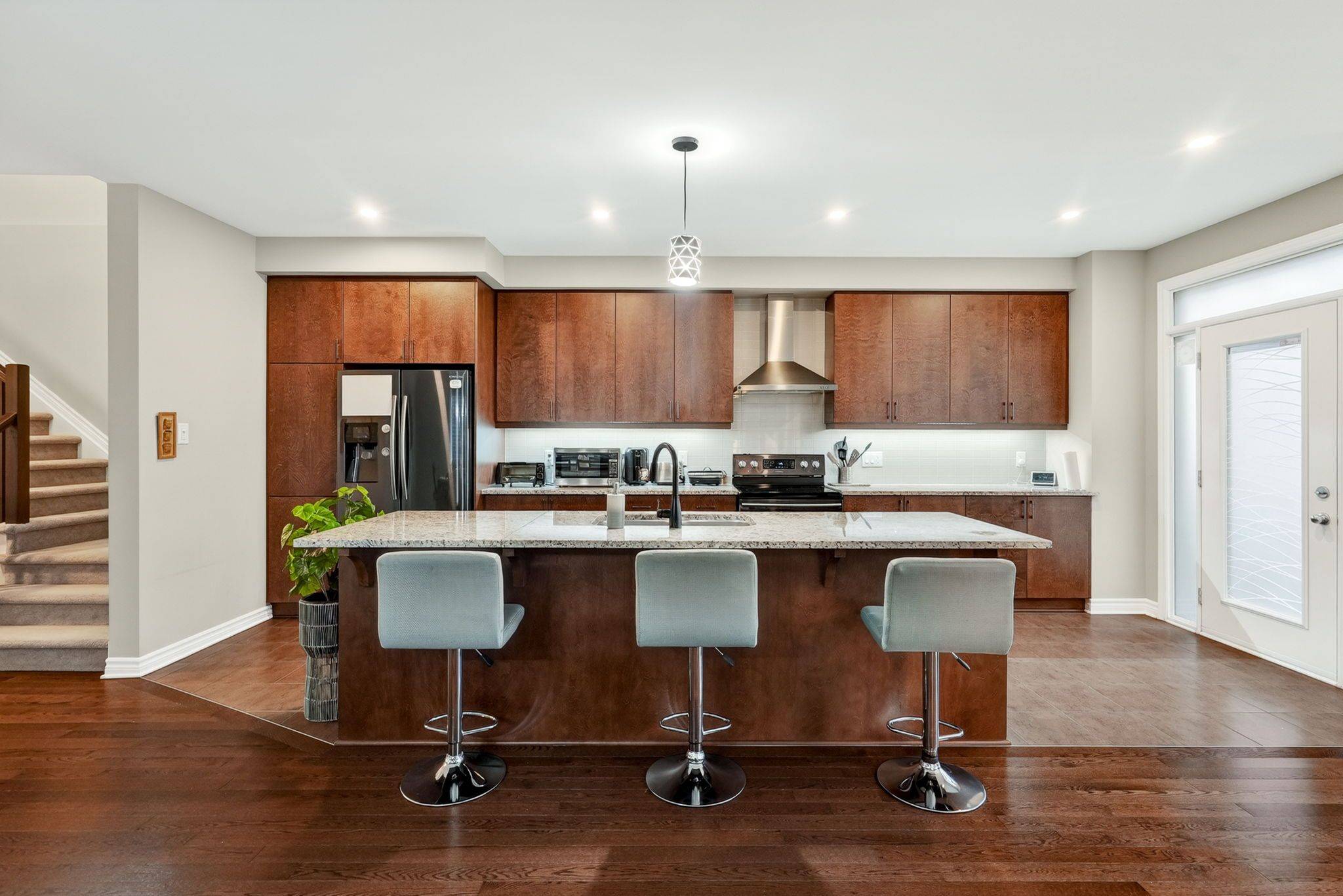 216 Helen Rapp WAY, Blossom Park - Airport And Area, ON K1T 0P6