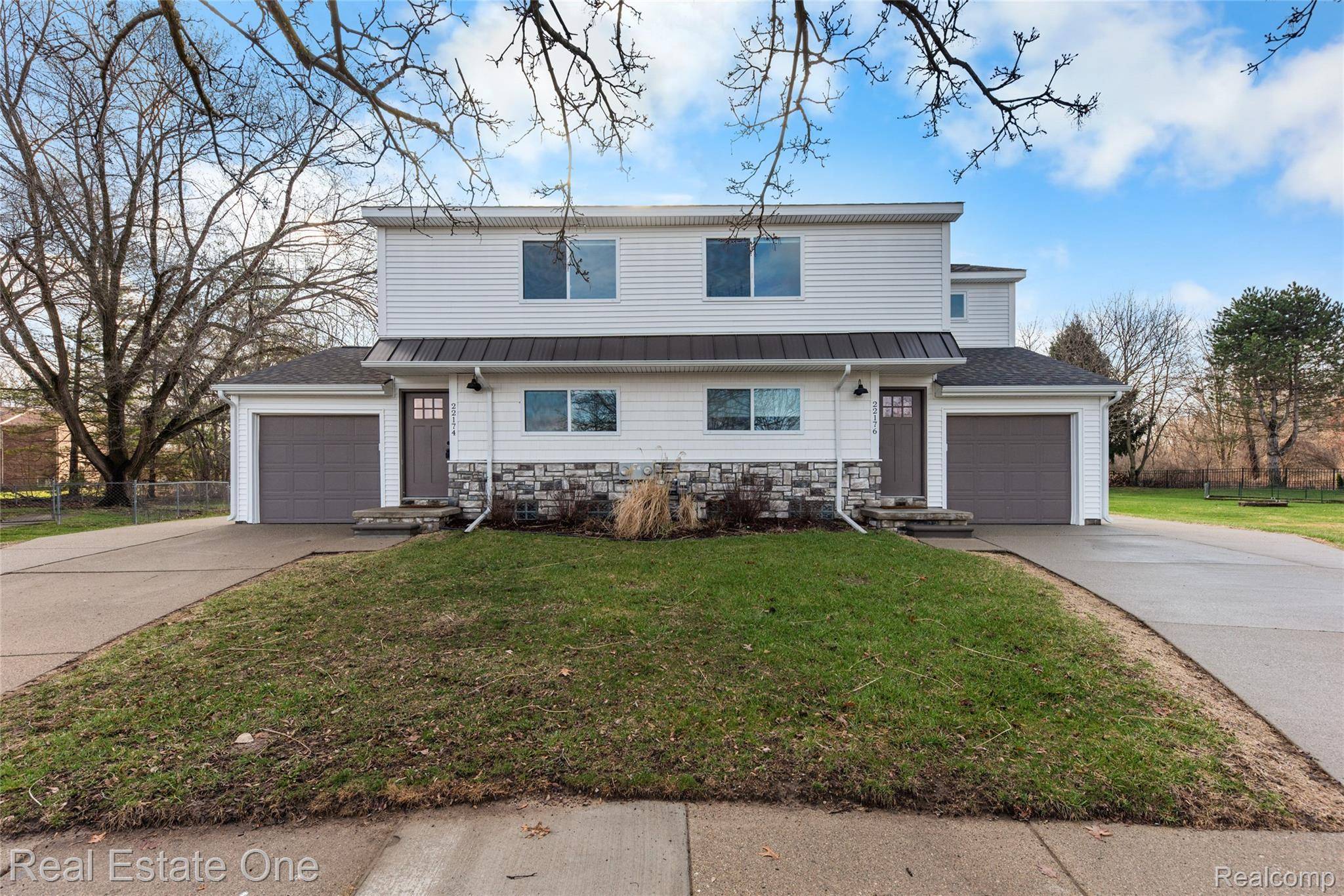 22174 Brookfield DR, South Lyon, MI 48178