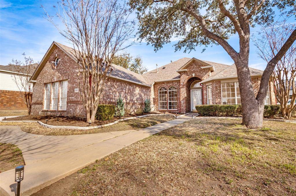2908 Saint Vincent Drive, Mansfield, TX 76063