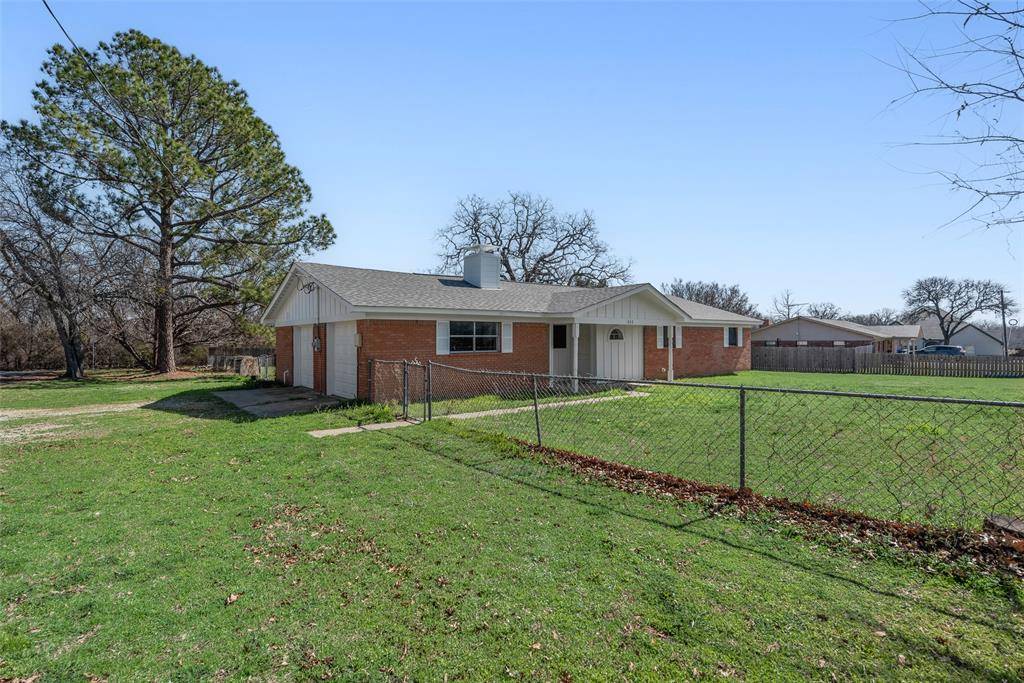 111 Joyce Drive, Argyle, TX 76226