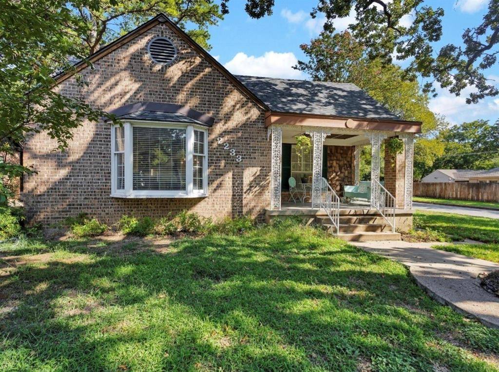 2233 Goldenrod Avenue, Fort Worth, TX 76111