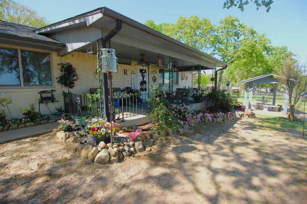 205 Mason Drive, Seven Points, TX 75143