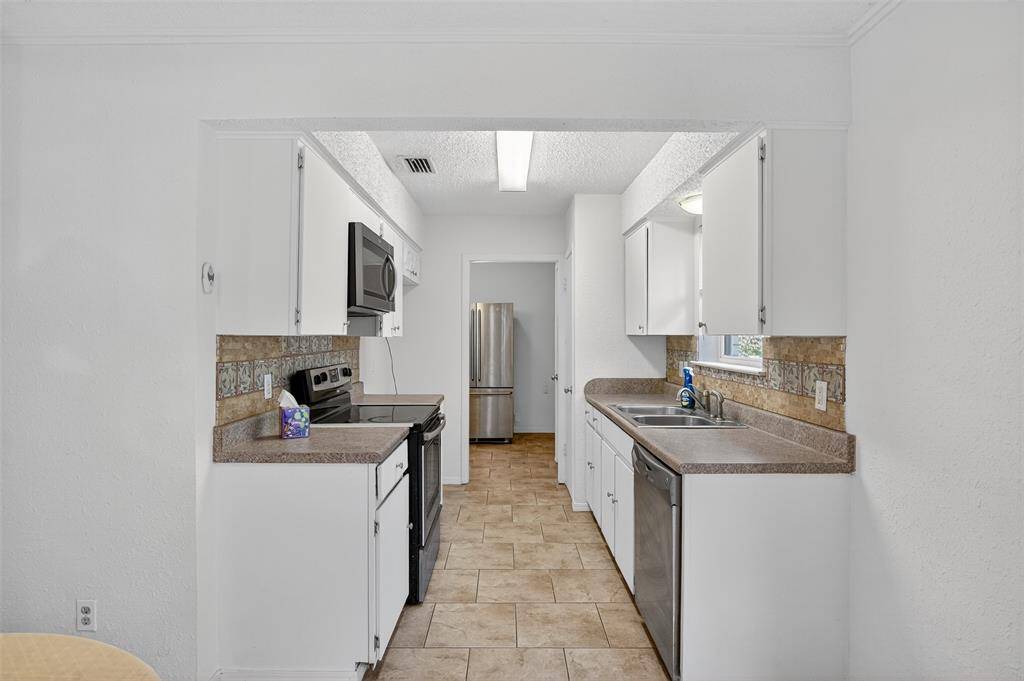 14843 Green Valley Drive, Balch Springs, TX 75180