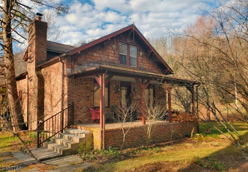 69 Kostenbader Rd, Hope Twp., NJ 07825