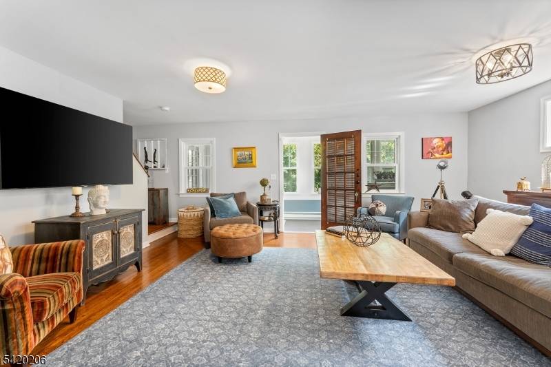 14 Mcdonald St, High Bridge Boro, NJ 08829