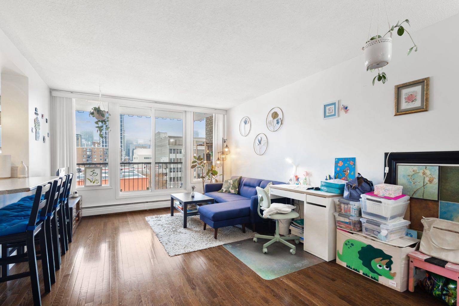 505 19 AVE SW #408, Calgary, AB T2S 0E4