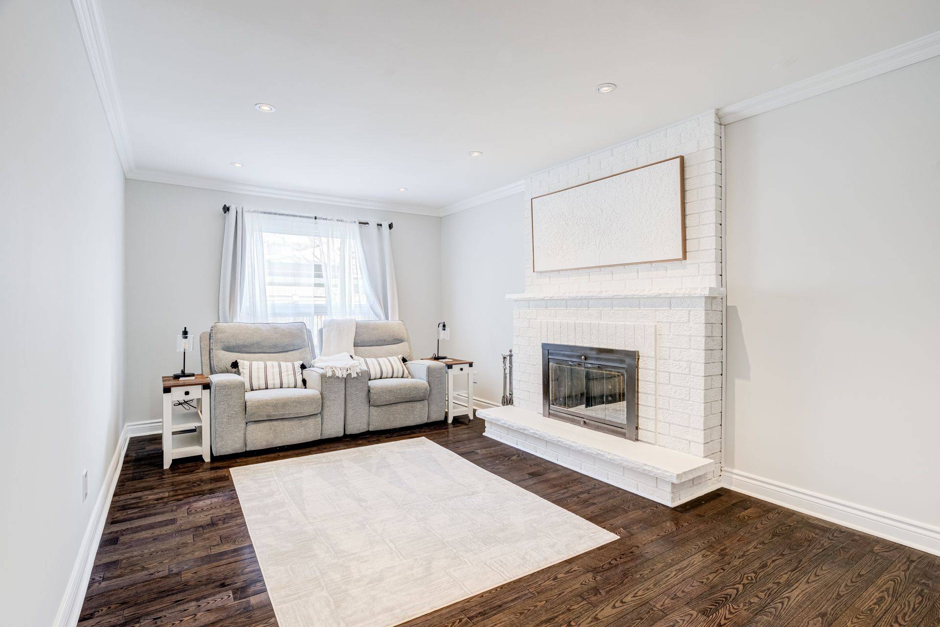 5 Longhouse ST, Vaughan, ON L4L 4Z3