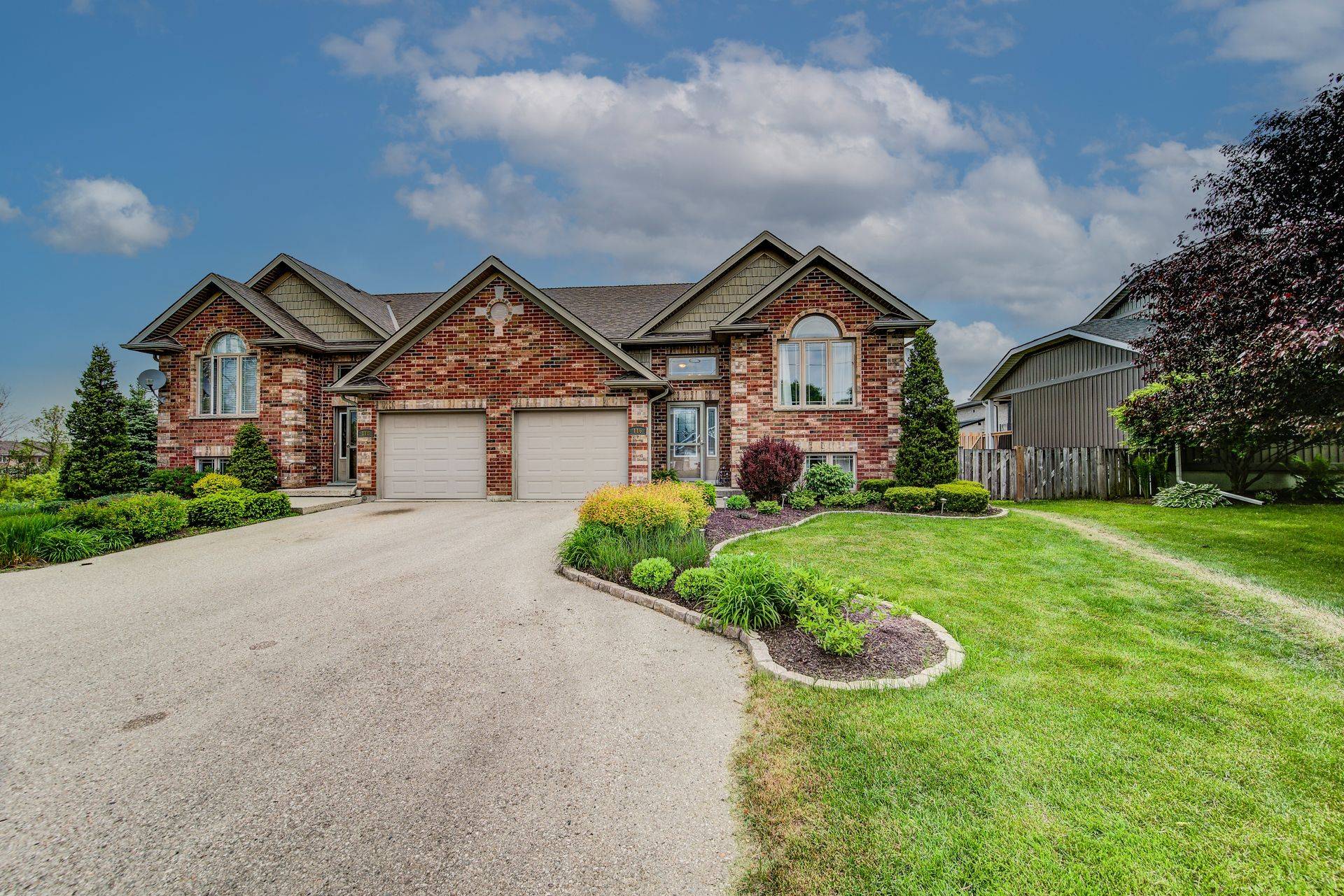 116 CHURCH ST N, Wellington North, ON N0G 2L2