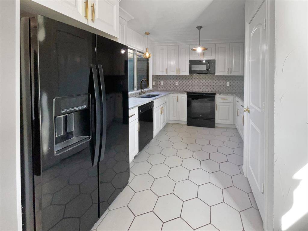 1232 Richland Oaks Drive, Richardson, TX 75081