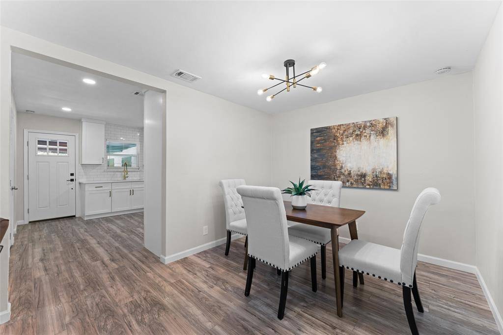 10204 San Juan Avenue, Dallas, TX 75228