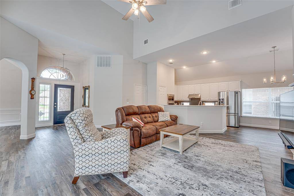 18728 Tall Oak Drive, Dallas, TX 75287