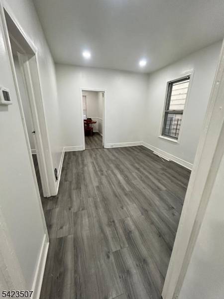 525 Franklin St, Elizabeth City, NJ 07206