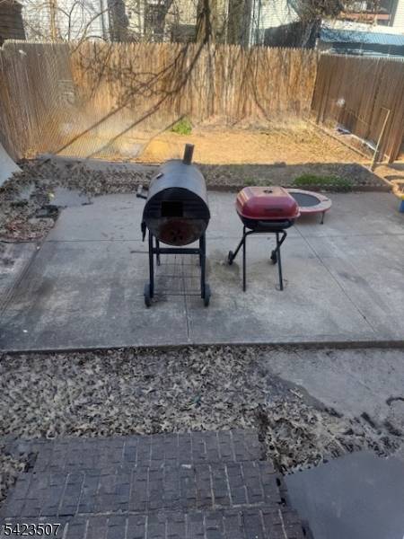 525 Franklin St, Elizabeth City, NJ 07206