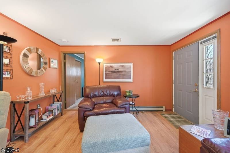 12 Pleasant View Dr, West Milford Twp., NJ 07480