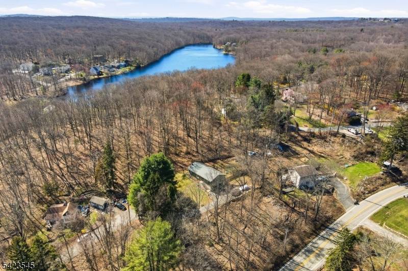 12 Pleasant View Dr, West Milford Twp., NJ 07480