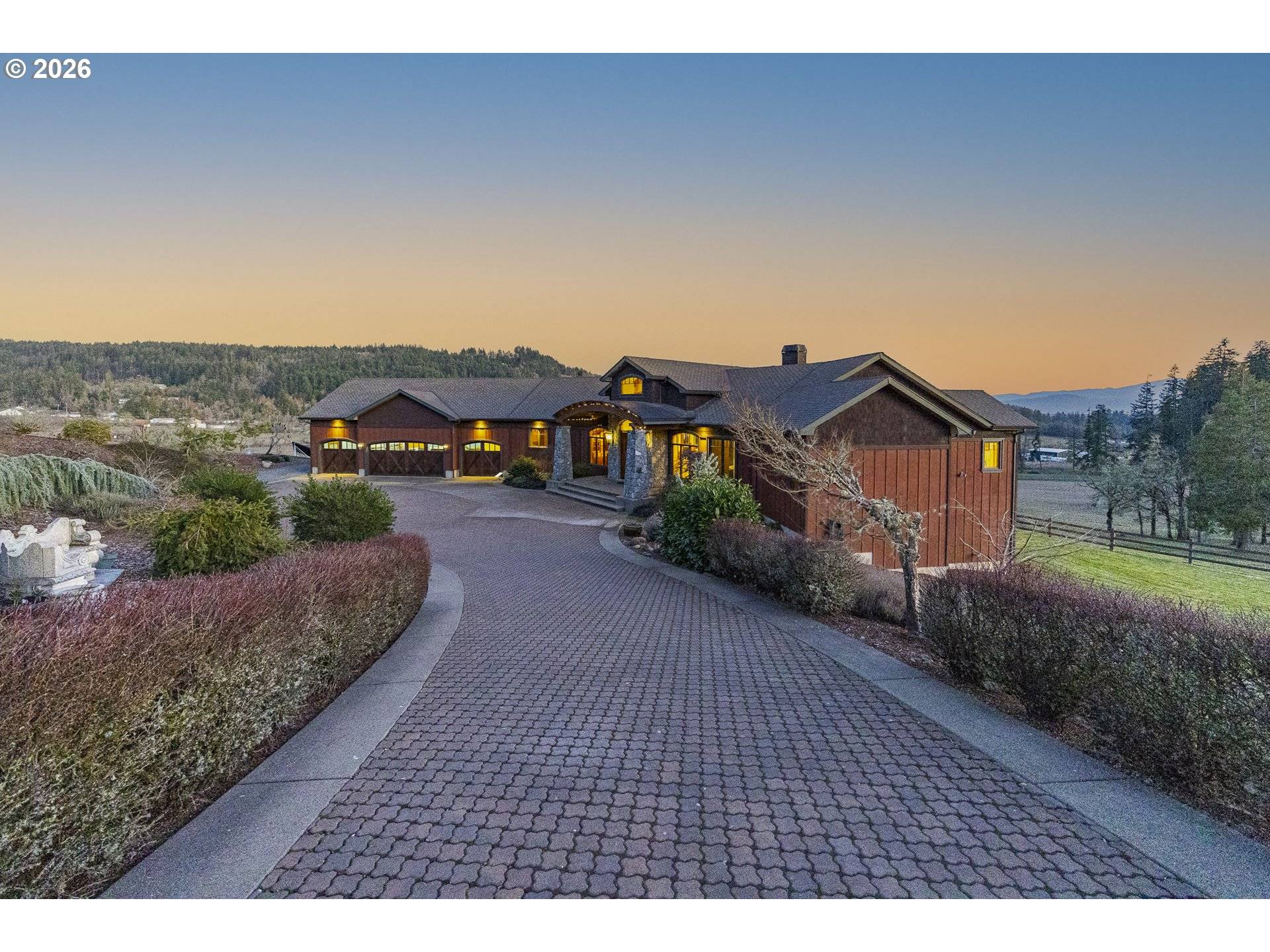 36995 WALLACE CREEK RD, Springfield, OR 97478