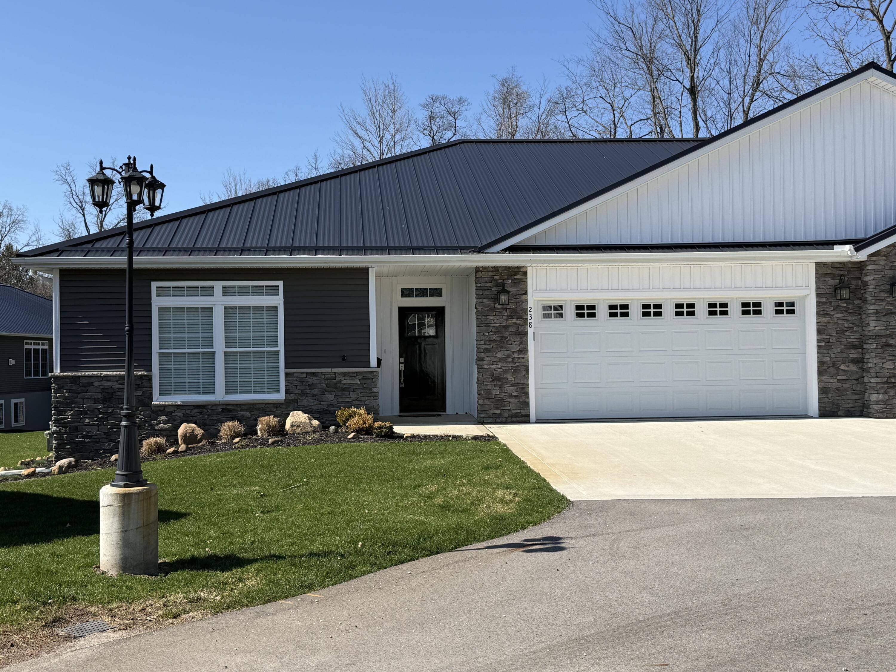 238 Glei CT, Hillsdale City, MI 49242