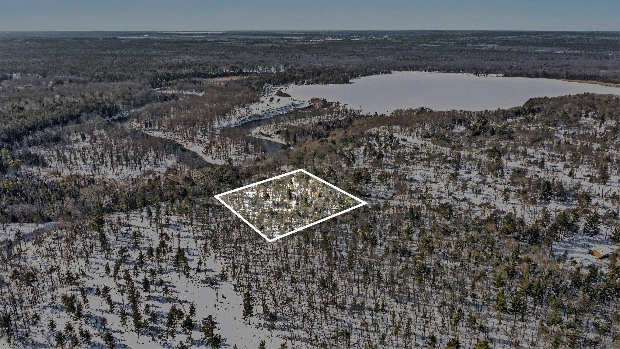 2140 W River AVE, Oscoda Twp, MI 48750