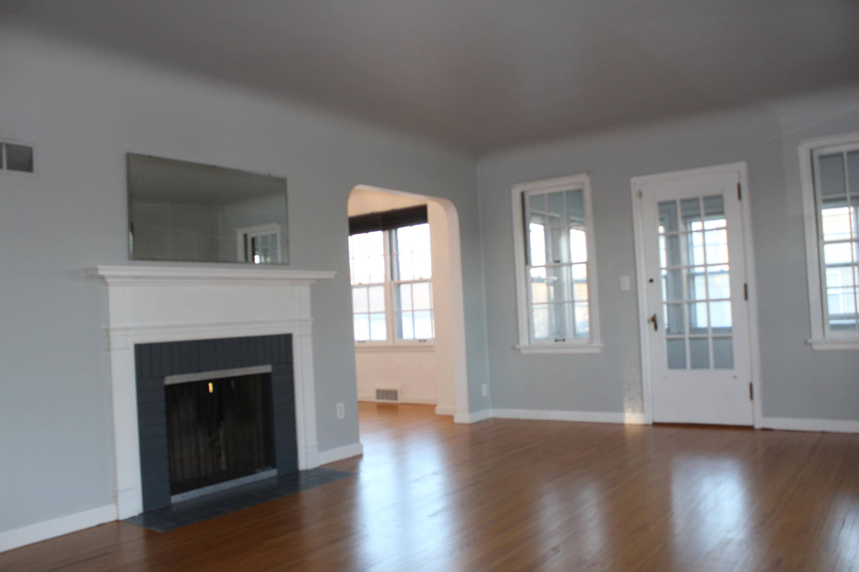 676 W Michigan AVE, Saline City, MI 48176