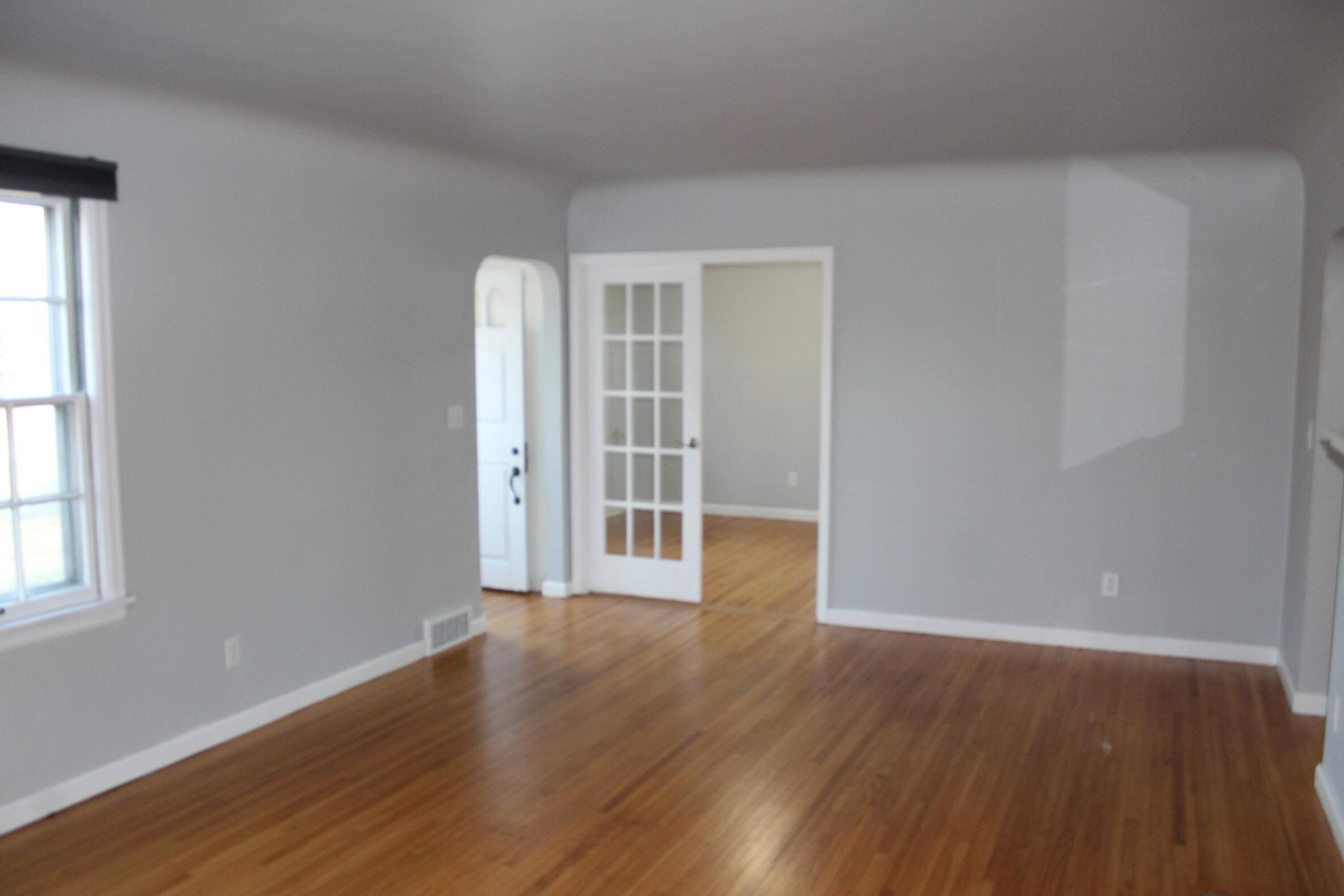 676 W Michigan AVE, Saline City, MI 48176