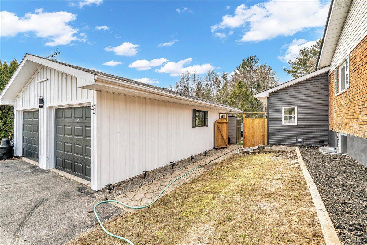 194 Clitheroe RD, Alnwick/haldimand, ON K0K 2G0