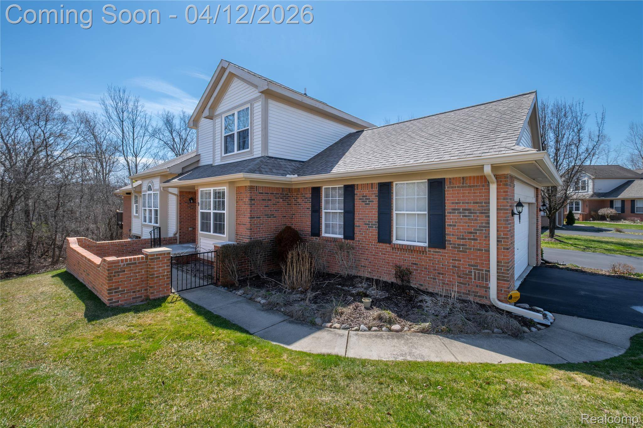 10381 Champions CIR, Grand Blanc Charter Township, MI 48439