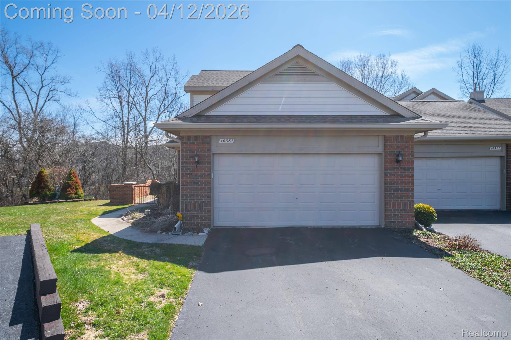 10381 Champions CIR, Grand Blanc Charter Township, MI 48439