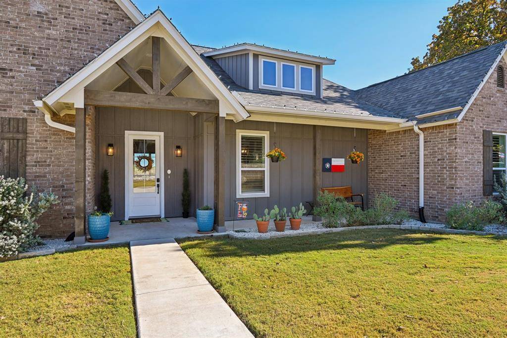 9608 Bellechase Road, Granbury, TX 76049