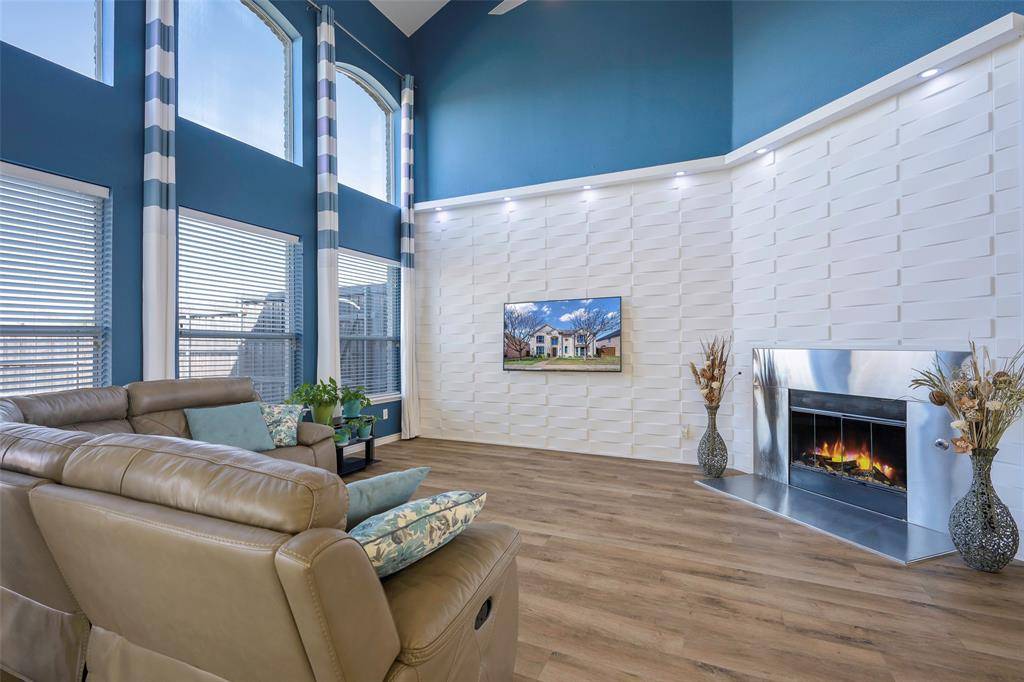 8069 Marine Blue Drive, Frisco, TX 75035