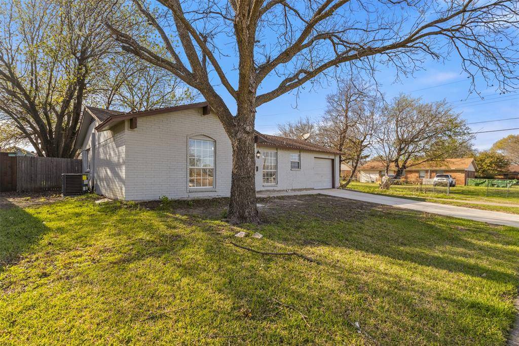 1002 Bridlewood Drive, Garland, TX 75040