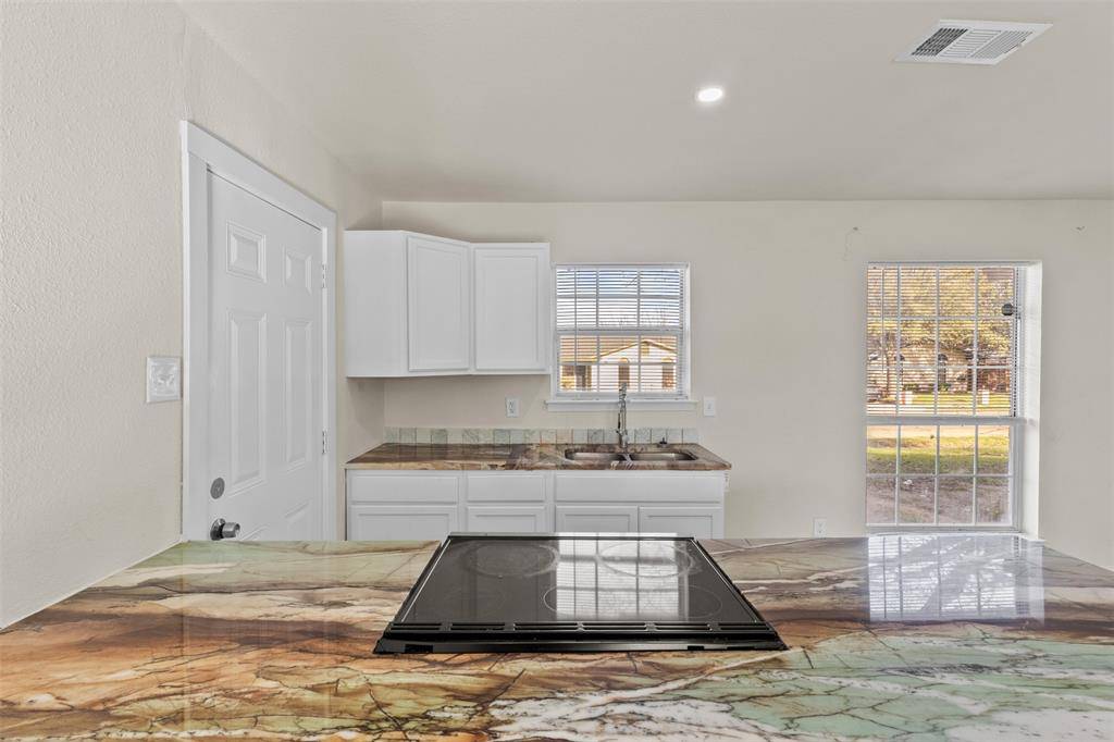 1002 Bridlewood Drive, Garland, TX 75040