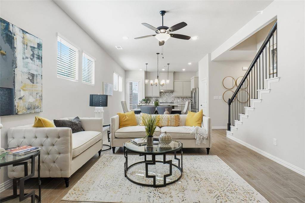 409 Monarch Way, Justin, TX 76247