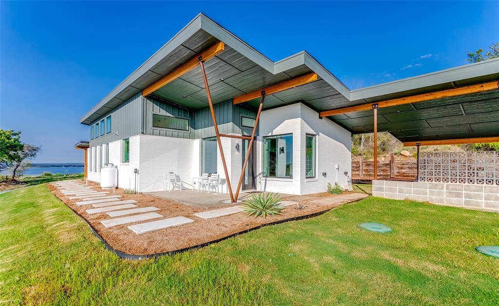 245 Lake House, Bridgeport, TX 76426