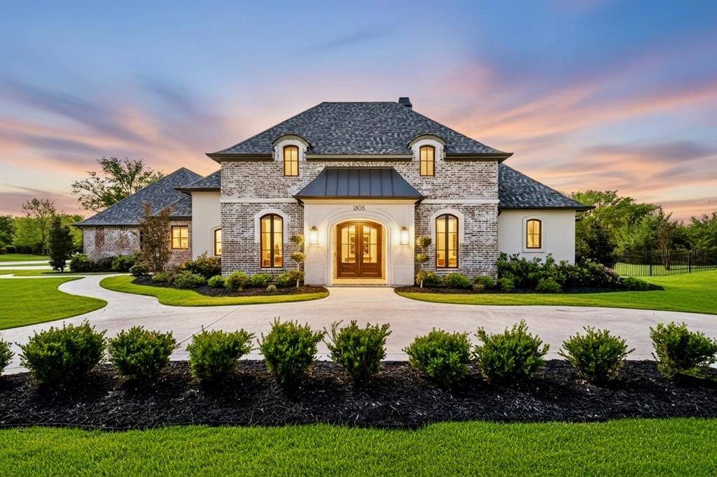 1805 Sunset Pointe, Cross Roads, TX 76227