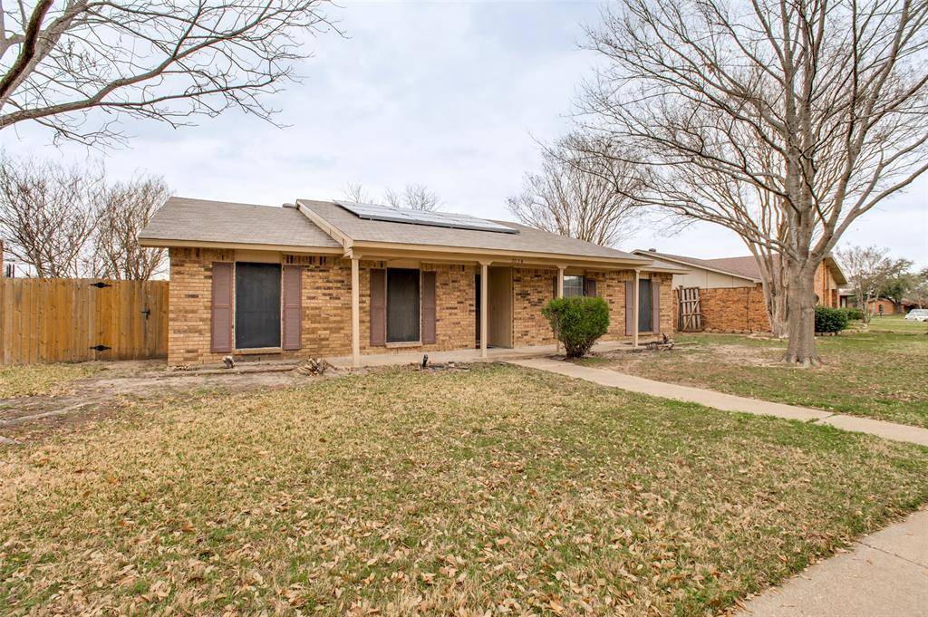 2034 Lewis Trail, Grand Prairie, TX 75052