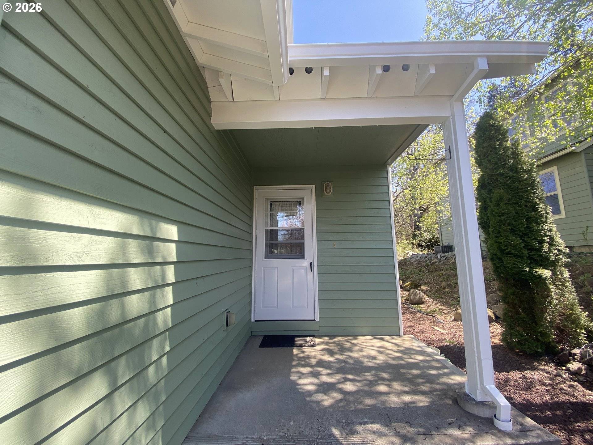 419421 MAXS PL, Hood River, OR 97031