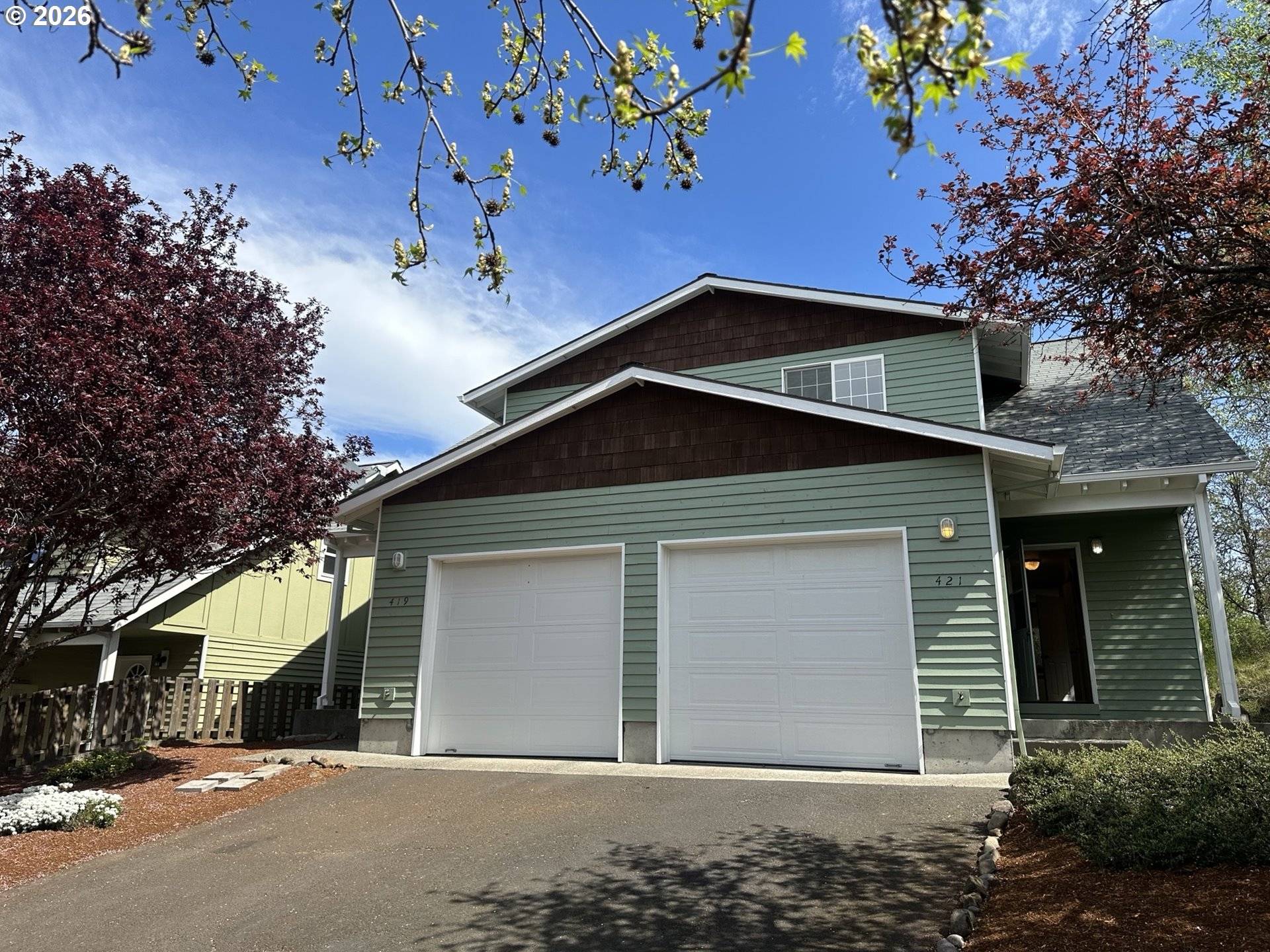 419421 MAXS PL, Hood River, OR 97031