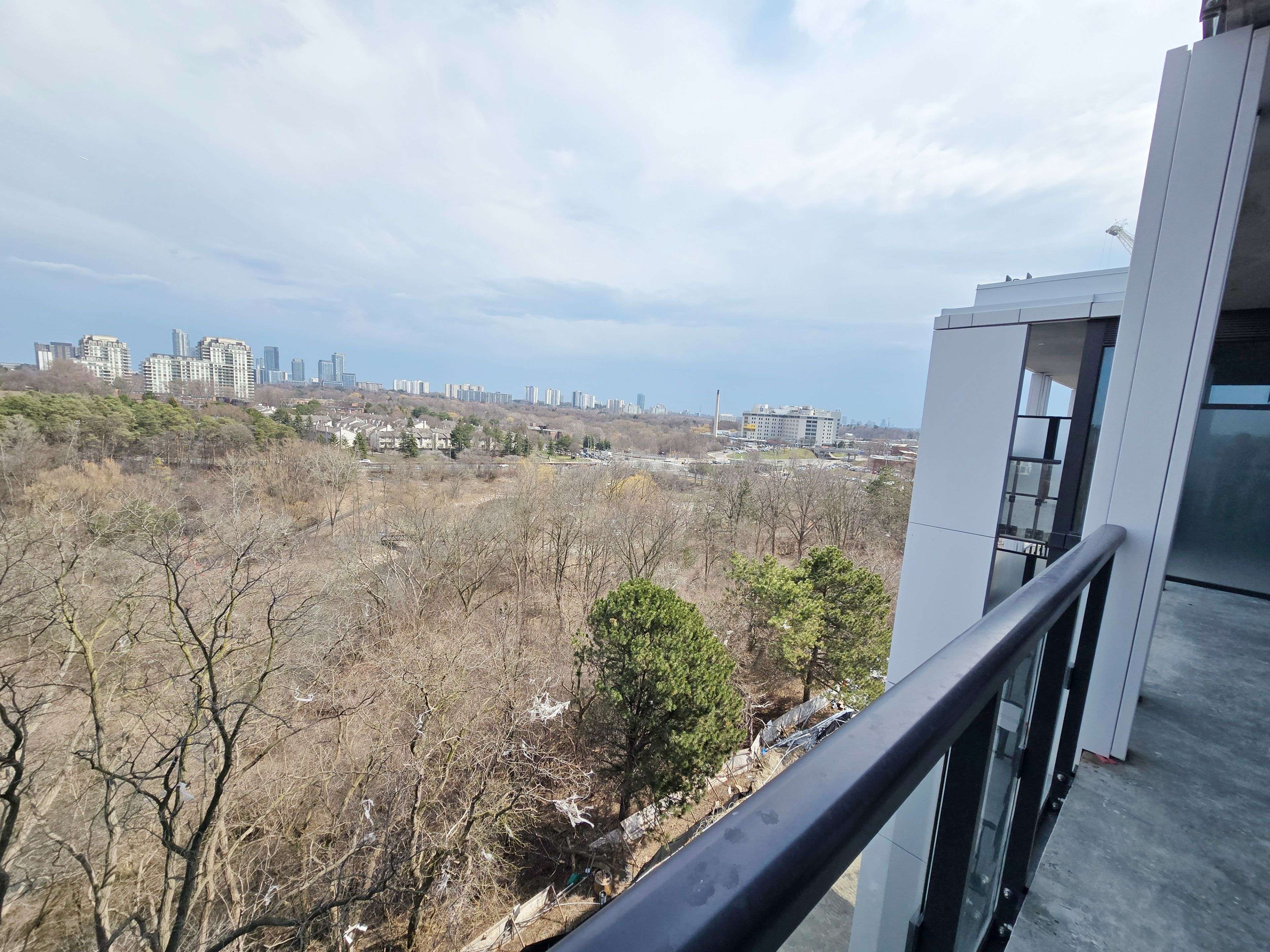 29 Green Trail CT #703, Toronto C15, ON M2K 0J9