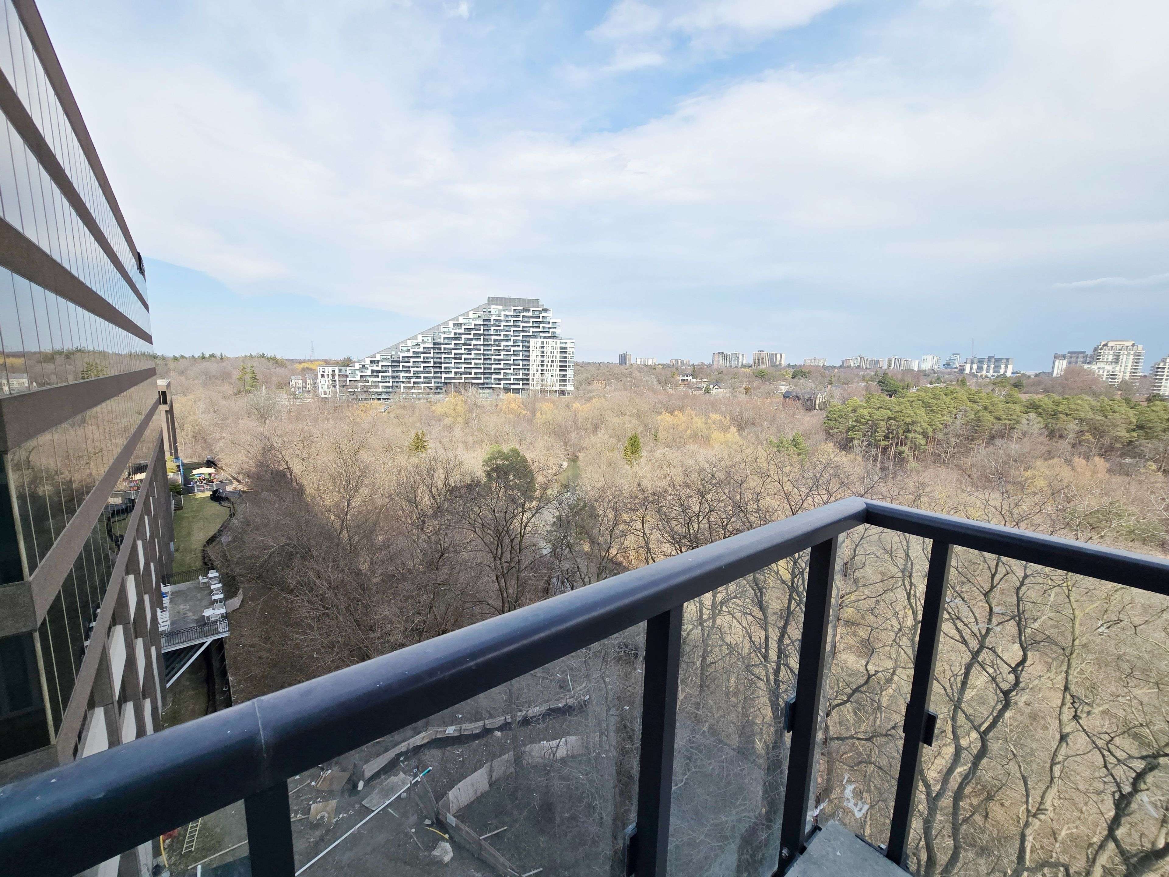 29 Green Trail CT #703, Toronto C15, ON M2K 0J9