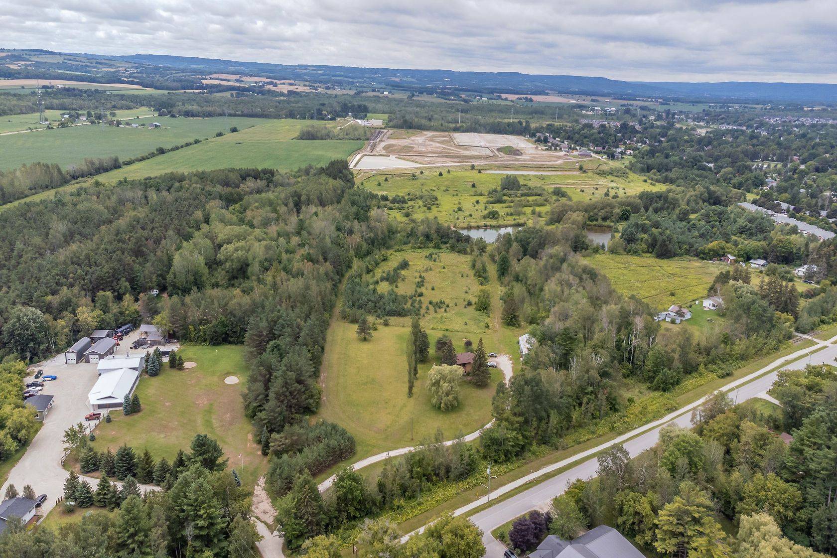 321 Warrington RD #Main, Clearview, ON L0M 1S0