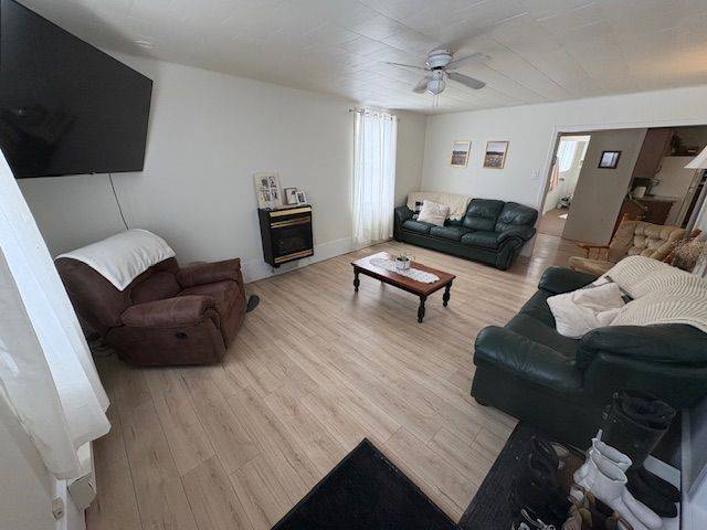 269 RICHMOND ST, North Middlesex, ON N0M 2K0